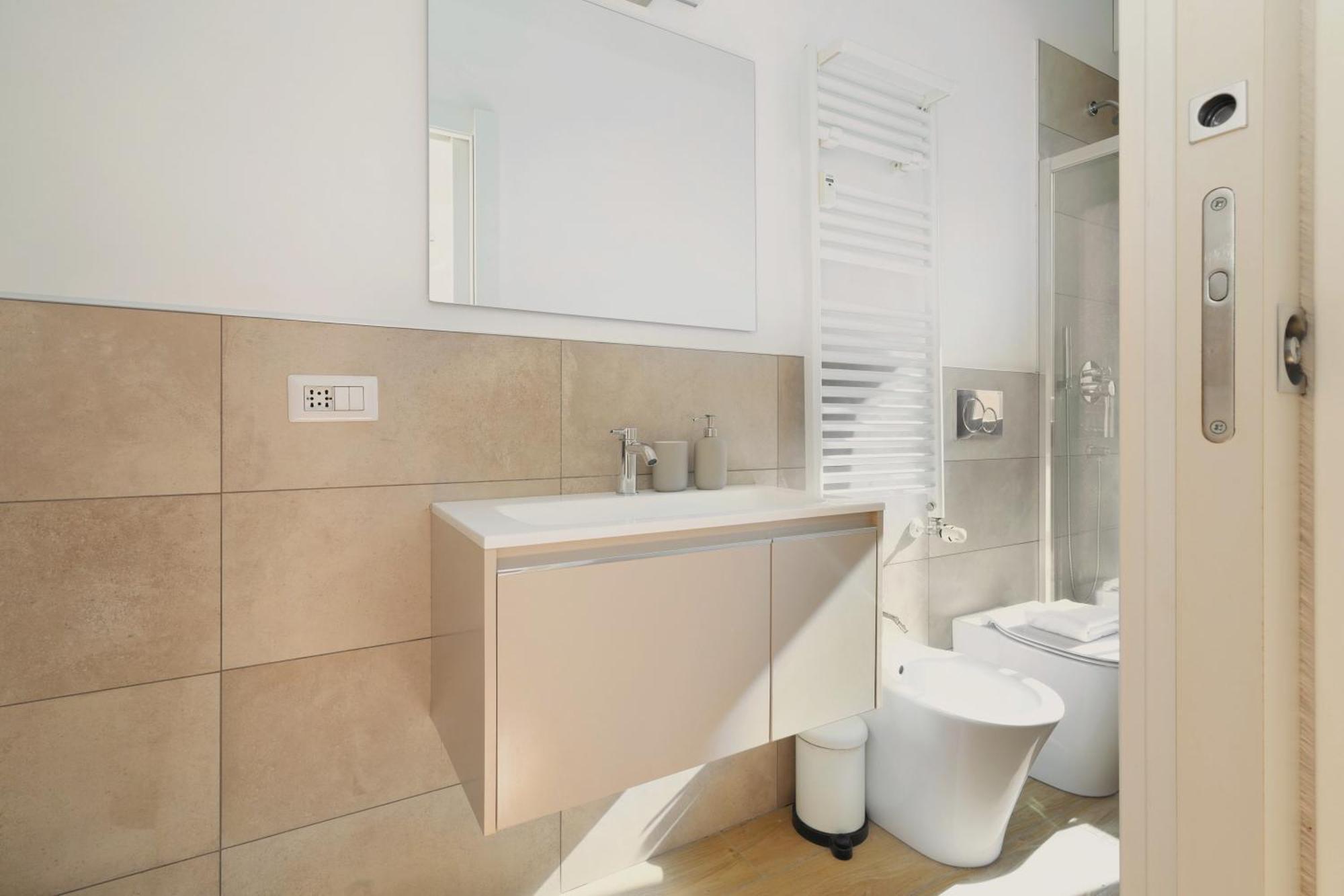 Just Urban Stays - Bright And Functional Apartment - Corso Genova Milan Exterior photo